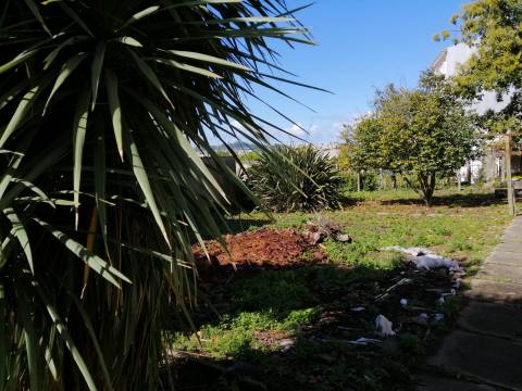 Investimento - Moradia com terreno 925m2 - A 5min. Freixo Porto