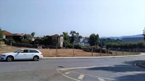 Terreno (4.950m2) - Valbom