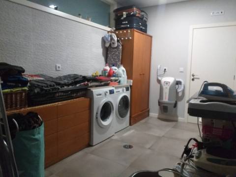 Moradia T3+1 Térrea | Jovim | 10 min Porto