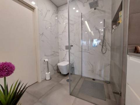 Moradia T3+1 Térrea | Jovim | 10 min Porto