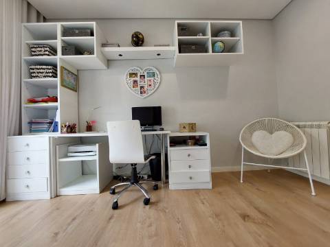 Moradia T3+1 Térrea | Jovim | 10 min Porto