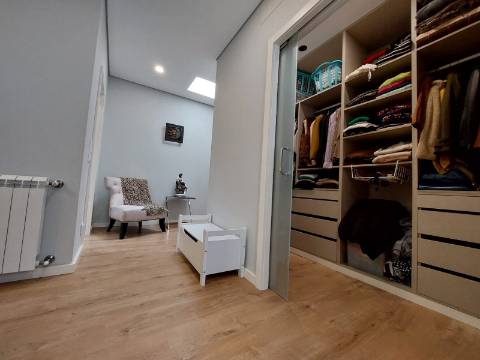 Moradia T3+1 Térrea | Jovim | 10 min Porto