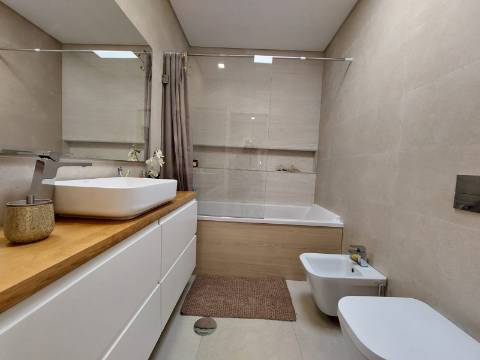 Moradia T3+1 Térrea | Jovim | 10 min Porto