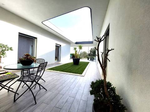 Moradia T3+1 Térrea | Jovim | 10 min Porto