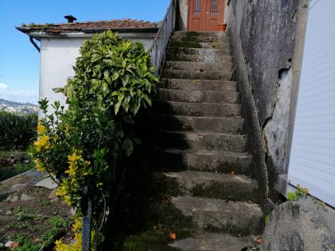 Investimento - Moradia com terreno 925m2 - A 5min. Freixo Porto