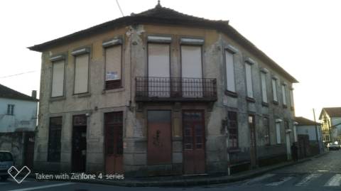 Investimento - Moradia com terreno 925m2 - A 5min. Freixo Porto