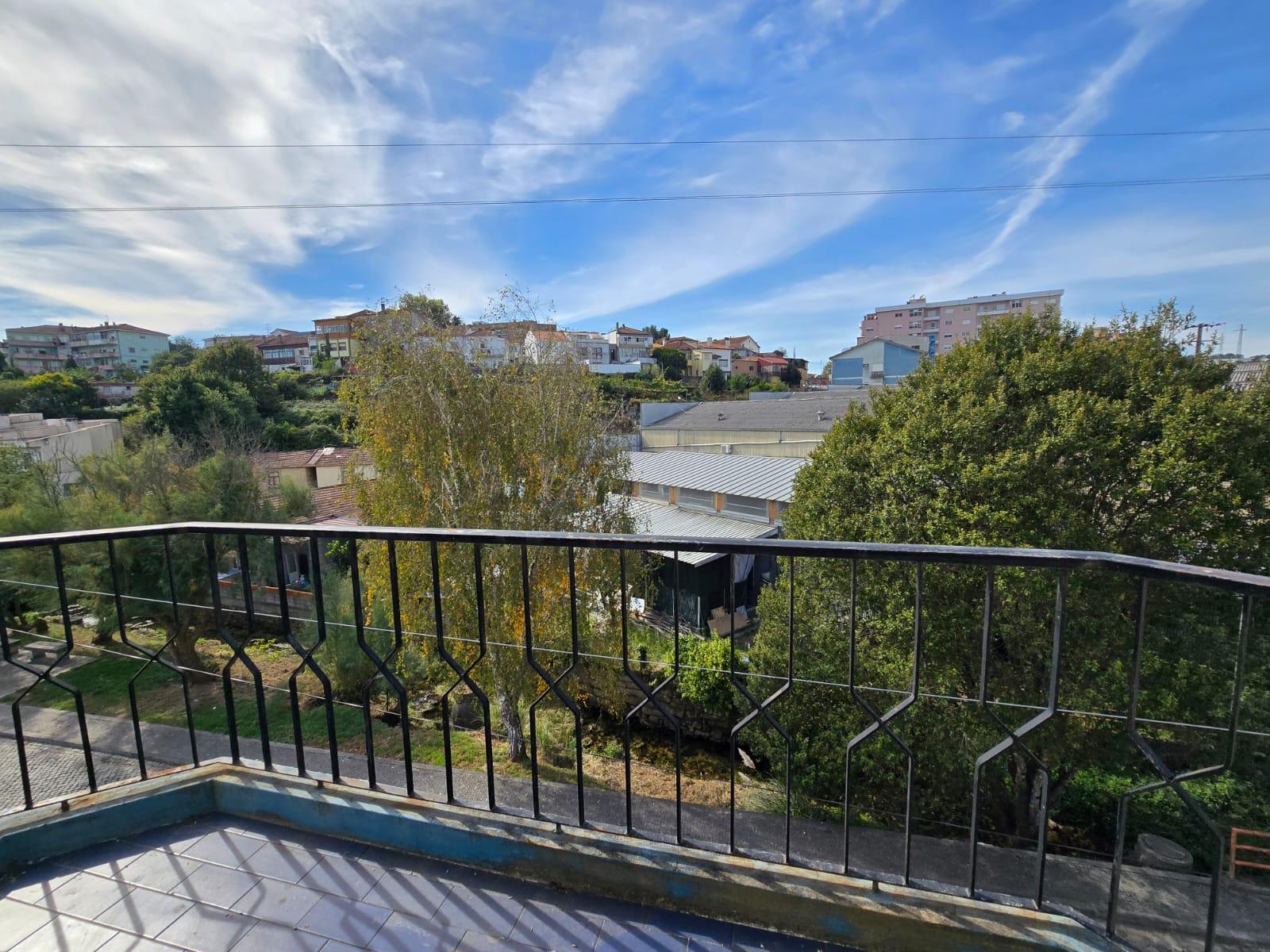 T3 de 3 Frentes | Próximo Estação Comboios Rio Tinto