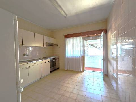 T3 de 3 Frentes | Próximo Estação Comboios Rio Tinto