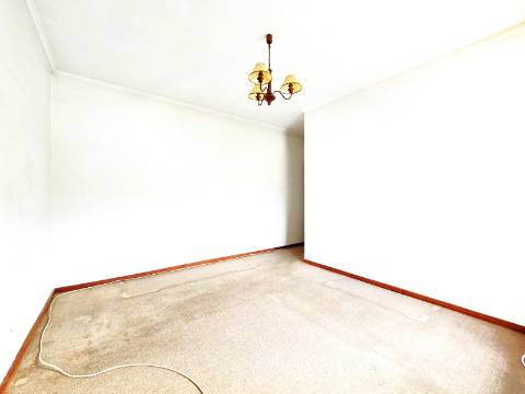 T3 de 3 Frentes | Próximo Estação Comboios Rio Tinto