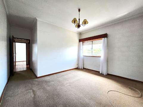 T3 de 3 Frentes | Próximo Estação Comboios Rio Tinto