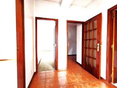 T3 de 3 Frentes | Próximo Estação Comboios Rio Tinto