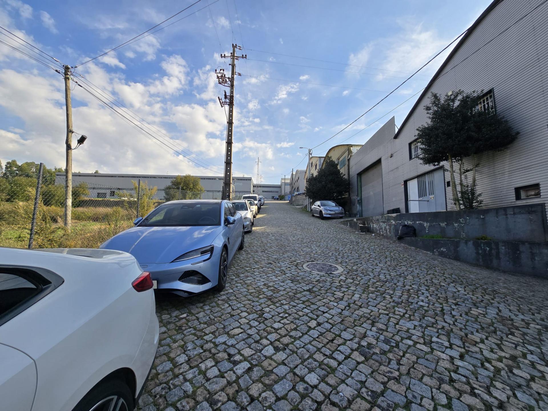 ARMAZÉM 1.100m2