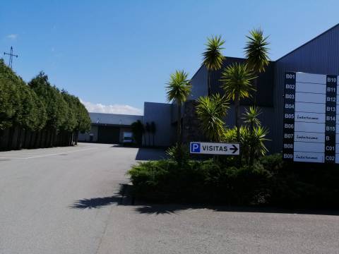 Espaços Comerciais/Armazéns - Gondomar