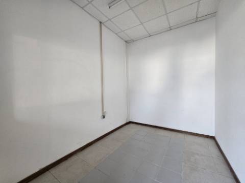 Armazém 630 m2 - SÃO PEDRO DA COVA