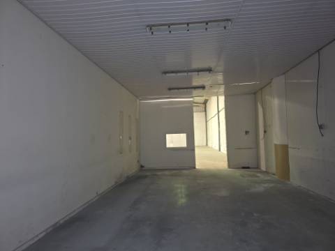 Armazém 630 m2 - SÃO PEDRO DA COVA