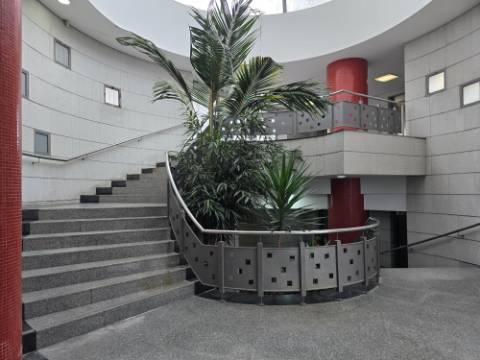 INVESTIMENTO | 7 Lojas Arrendadas | Centro de Gondomar (Souto)