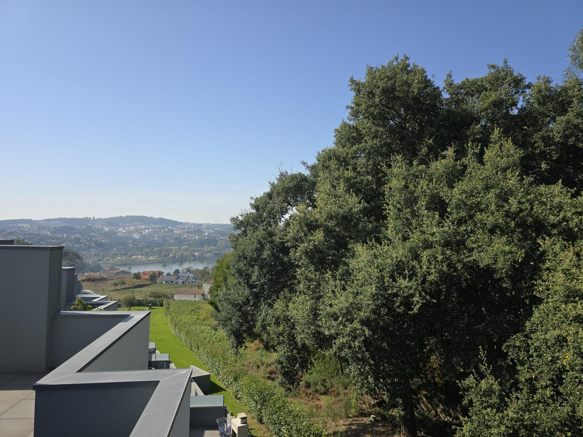 Moradia T4 - Vistas Rio - 5 min Freixo Porto