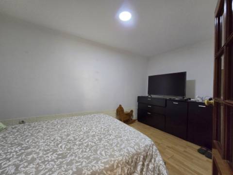 MORADIA T2 VISTAS RIO E PORTO