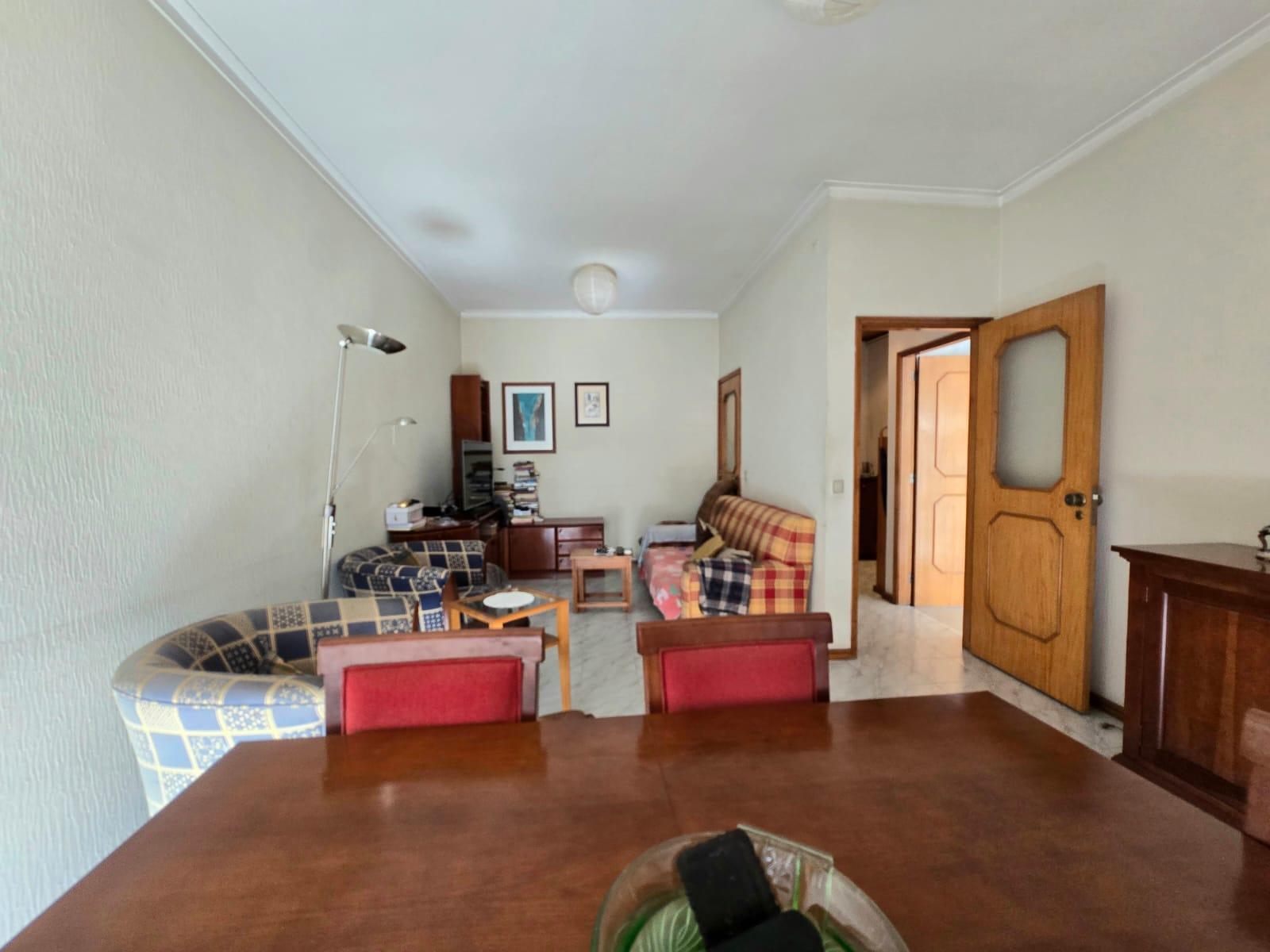 T2 Av. Carvalha | Garagem Fechada | Próximo Metro