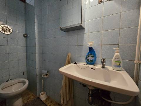 T2 Av. Carvalha | Garagem Fechada | Próximo Metro