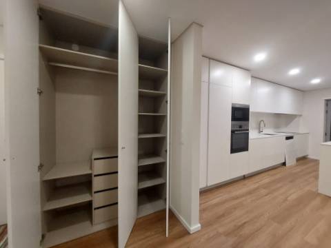 T3 Remodelado (Novo) - A 10min Estação Comboios Rio Tinto