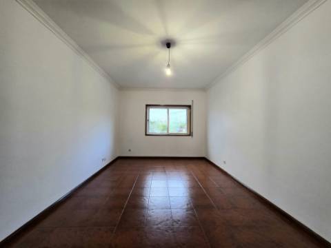 Apartamento T1 | Garagem Fechada | 3 min do Porto