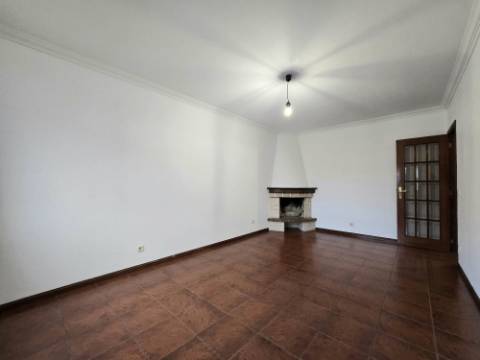 Apartamento T1 | Garagem Fechada | 3 min do Porto