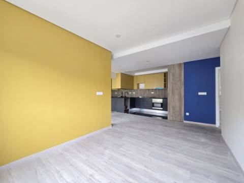 T2 Remodelado | Localização Privilegiada | Remodelado