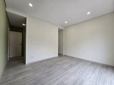 T2 Remodelado | Localização Privilegiada | Remodelado