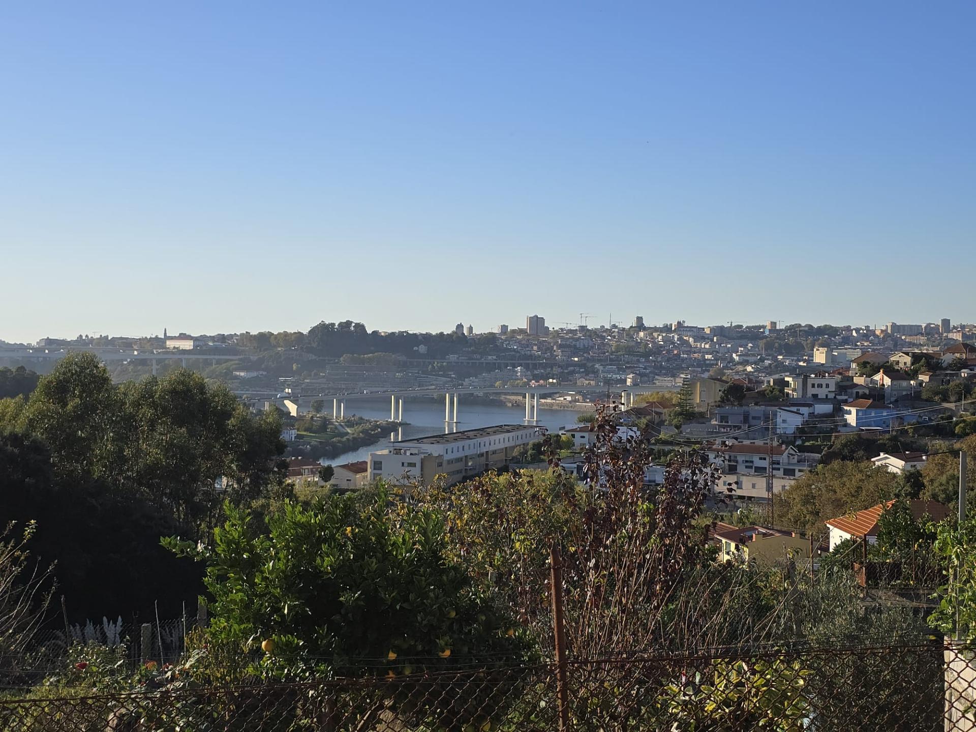 MORADIA T2 VISTAS RIO E PORTO