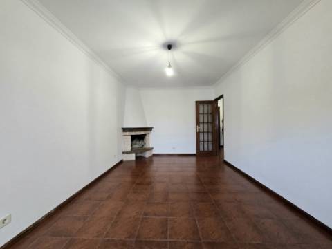 Apartamento T1 | Garagem Fechada | 3 min do Porto