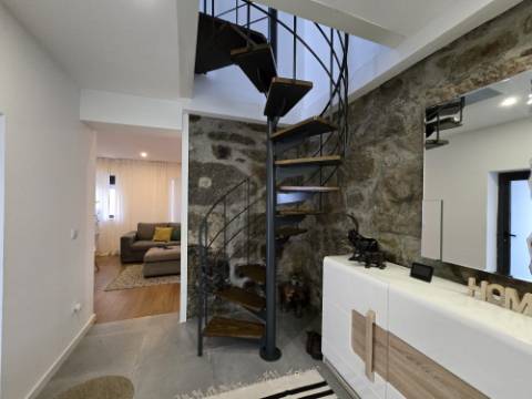 Moradia T2 (2 Suítes) Remodelada Valbom - A 5 min Freixo Porto