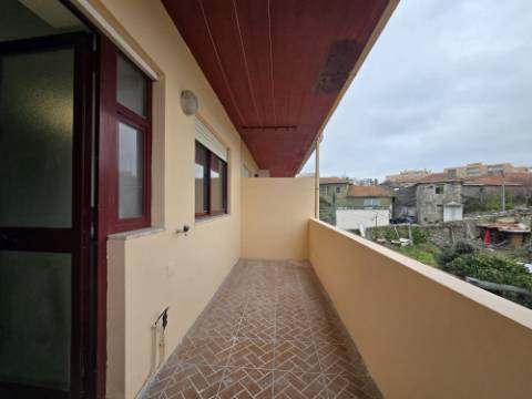 APARTAMENTO T2 - A 2 km Estação RIO TINTO