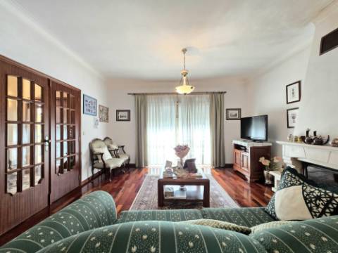 MORADIA T3 | 4 FRENTES | SÃO COSME