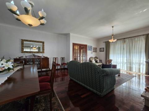 MORADIA T3 | 4 FRENTES | SÃO COSME