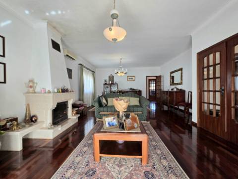 MORADIA T3 | 4 FRENTES | SÃO COSME