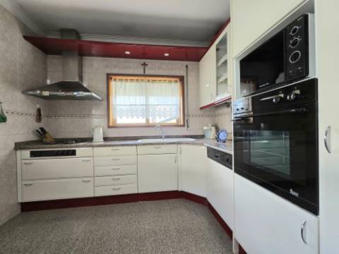 MORADIA T3 | 4 FRENTES | SÃO COSME