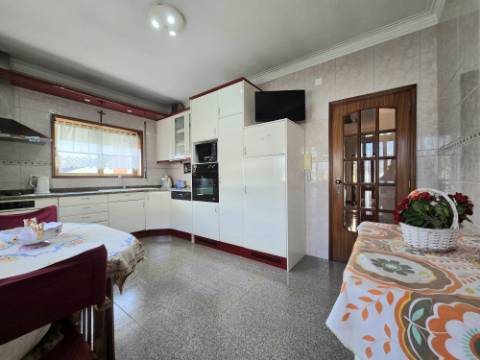 MORADIA T3 | 4 FRENTES | SÃO COSME