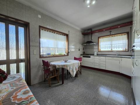 MORADIA T3 | 4 FRENTES | SÃO COSME