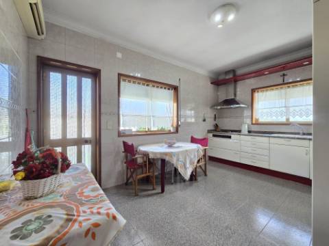 MORADIA T3 | 4 FRENTES | SÃO COSME