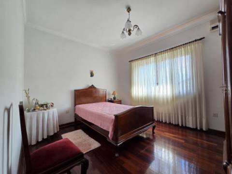 MORADIA T3 | 4 FRENTES | SÃO COSME