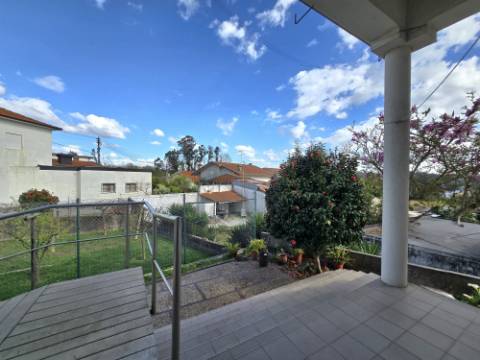 MORADIA T3 | 4 FRENTES | SÃO COSME