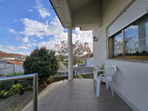 MORADIA T3 | 4 FRENTES | SÃO COSME