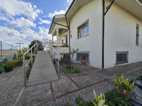 MORADIA T3 | 4 FRENTES | SÃO COSME