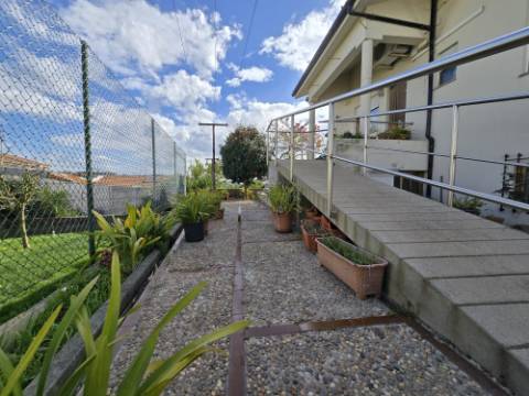 MORADIA T3 | 4 FRENTES | SÃO COSME