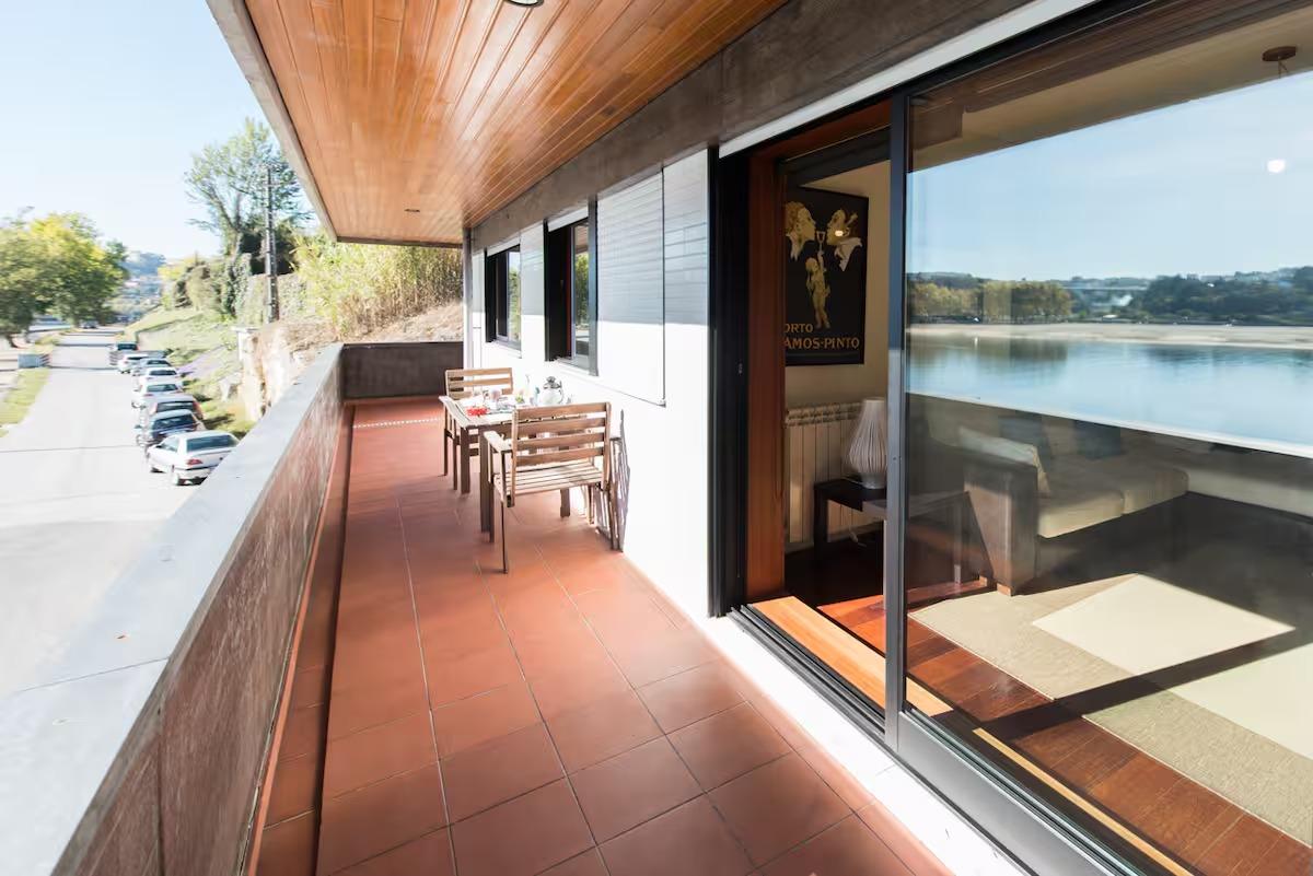 T3+1 Mobilado e Equipado | Condomínio 'Varandas Do Douro' | Vista Rio Douro