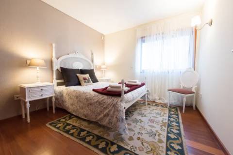 T3+1 Mobilado e Equipado | Condomínio 'Varandas Do Douro' | Vista Rio Douro