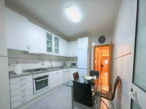 T2 Mobilado e Equipado - Ao IC29/A43 Gondomar Este