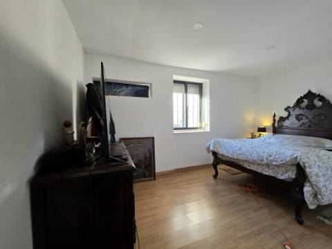 MORADIA T2 VISTAS RIO E PORTO