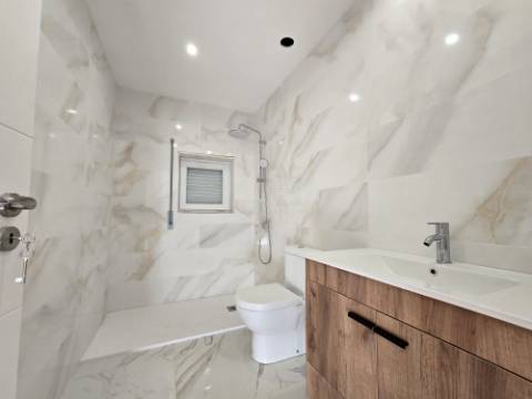 Andar Moradia T3 Renovado - Área Privativa Privativa - Valbom